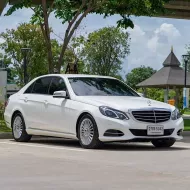 2013 Mercedes-Benz E300 2.1 BLUETEC HYBRID รถเก๋ง 4 ประตู ออกรถง่าย