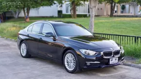 2017 BMW 320d 2.0 Iconic รถเก๋ง 4 ประตู ออกรถง่าย รถบ้านมือเดียว ไมล์น้อย 