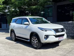 2019 TOYOTA FORTUNER 2.4V รถมือเดียวออกป้ายแดง เข้าศูนย์ทุกระยะ ไม่เคยมีอุบัติเหตุครับ