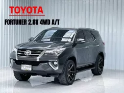  Toyota Fortuner 2.8 V 4WD SUV รถสภาพดี มีประกัน