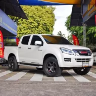 ISUZU D-max cab-4 Hi-lander 2.5 VGS Z DVD ปี2015 มือเดียว ไม่เคยบรรทุก ไม่เคยมีอุบัติเหตุ สวยจัดๆ 