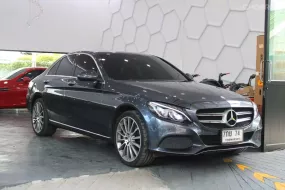 Mercedes-Benz C350e 2.0 e AMG Dynamic รถบ้านเจ้าของเดียว