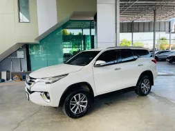 2016 Toyota Fortuner 2.4 V SUV รถบ้านแท้  ไมล์แท้