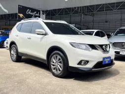 2017 Nissan X-Trail 2.5 V 4WD SUV รุ่นTOPสุด หลังคาแก้ว ฝาท้ายไฟฟ้า