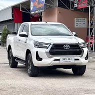 2022 Toyota Hilux Revo 2.4 Prerunner Mid รถกระบะ ออกรถง่าย