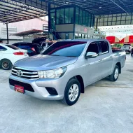 2017 Toyota Hilux Revo 2.4 E รถกระบะ 