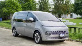 2023 Hyundai STARIA 2.2 SEL รถตู้/VAN รถสภาพดี มีประกัน ไมล์น้อย มือเดียวป้ายแดง 