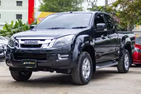 2015 Isuzu Dmax Spacecab Hilander 2.5 Z M/T รถสวยสภาพพร้อมใช้งาน