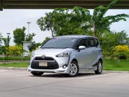 Toyota Sienta 1.5 G 2018