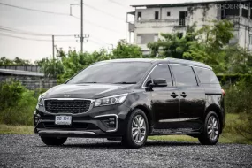 🔥 จะมีรถกี่คันที่ไม่ใช่รถตู้ แต่มีที่นั่งถึง 10 ที่ กับ Kia Grand Carnival 2.2 EX Wagon 