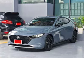 2022 Mazda 3 2.0 (ปี 19-24) Carbon Edition Sports Hatchback