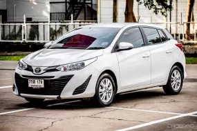 2018 Toyota YARIS 1.2 E รถเก๋ง 5 ประตู 