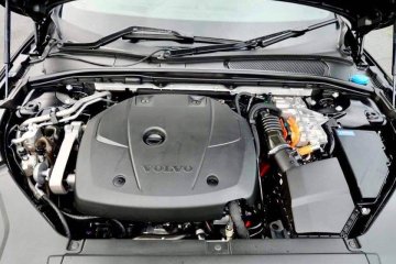 Volvo S90 T8 Plug-in Hybrid Inscription ปี 2018 