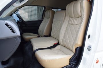 2011 Toyota HIACE 2.7 VVTi รถตู้/VAN 