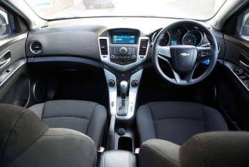 2011 Chevrolet Cruze 1.6 LT รถเก๋ง 4 ประตู 