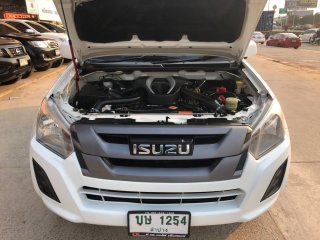 2017 Isuzu V-CROSS รถกระบะ 