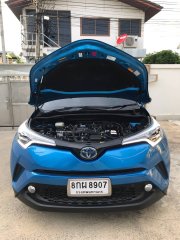 2019 Toyota C-HR HV Hi รถเก๋ง 5 ประตู 
