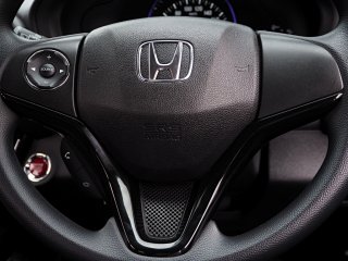 HONDA HR-V 1.8 S ปี 2015  เกียร์AUTO CVT สภาพนางฟ้า รถยนต์ รถยนต์มือสอง รถเก๋ง ฮอนด้า