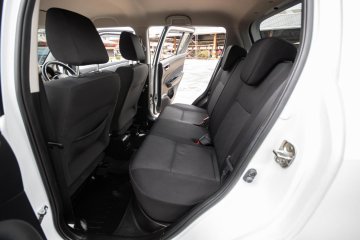 2017 Suzuki Swift 1.2 RX-II รถเก๋ง 5 ประตู 