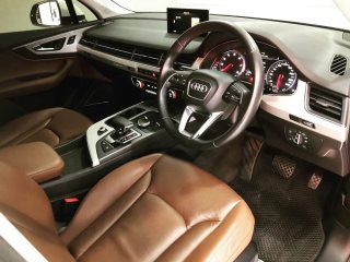 2018 Audi Q7 3.0 TFSI quattro S line 4WD SUV รถบ้านแท้