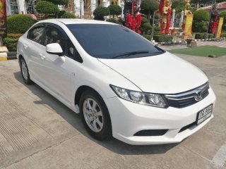 2013 Honda CIVIC 1.8 S i-VTEC รถเก๋ง 4 ประตู  มือสอง คุณภาพดี ราคาถูก