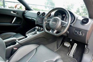 2011 Audi TTS 2.0 TFSI Quattro 4WD รถเก๋ง 2 ประตู รถบ้านแท้