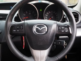 2012 Mazda 3 1.6 Spirit Sports รถเก๋ง 5 ประตู 