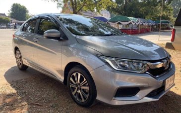 รถมือเดียวเจ้าของขายเอง  honda city 2018 1.5v ใช้น้อยมากๆ 45,000 km ปี 2018 เกียร์ auto