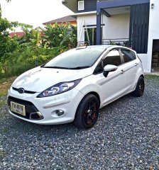 2011 Ford Fiesta 1.6 Sport รถเก๋ง 5 ประตู รถสวย