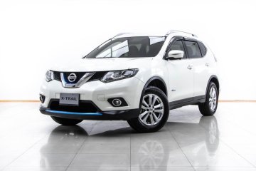 1A054 Nissan X-Trail 2.0 V Hybrid 4WD SUV 2016 