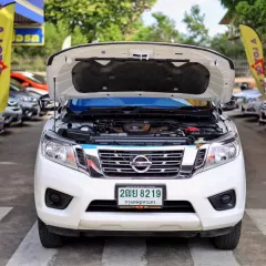 Navara NP 300 2.5 E Calibre ปี2019 ไมล์31,000 แท้ๆ มือแรกป้ายแดง ไม่เคยชน ไม่เคยบรรทุก ผ่อน 6,***