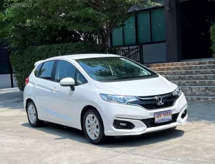 2018 HONDA JAZZ GK V+ รถสวยสภาพสมบูรณ์ พร้อมใช้งาน รถวิ่งน้อย ประวัติ SERVICE ครบ ไม่เคยมีอุบัติเหตุ