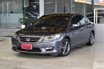 Honda ACCORD 2.0 EL i-VTEC ปี 2014 ไม่เคยติดแก๊สแน่นอน ไมล์น้อยเข้าศูนย์ตลอด รถบ้านแท้ๆ ออกรถ0บาท