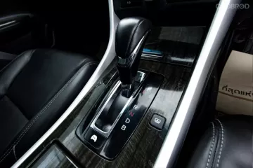 1B705 HONDA ACCORD 2.0 HYBRID TECH AT 2016