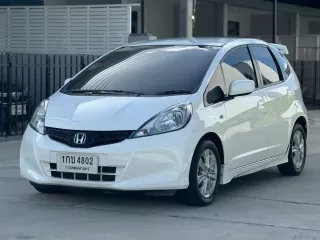 ขาย รถมือสอง 2012 Honda JAZZ 1.5 V i-VTEC รถเก๋ง 5 ประตู 