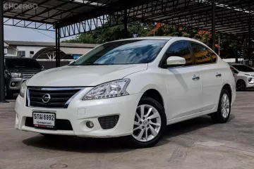 2017 Nissan Sylphy 1.6 V ผ่อนเริ่มต้นเพียง 4,xxx .-  เครื่องเกียร์สมบูรณ์พร้อมเบาะหนังสวยแน่นฟูมาก