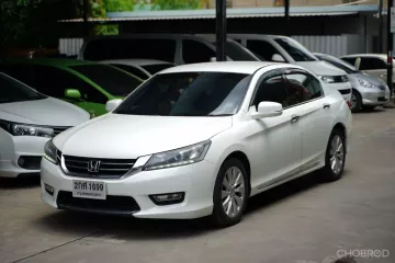 2013 Honda ACCORD 2.0 EL i-VTEC รถเก๋ง 4 ประตู 