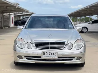 2004 Mercedes-Benz E240 2.6 Avantgarde รถเก๋ง 4 ประตู รถสภาพดี มีประกัน