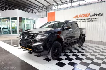 ⭐NISSAN NAVARA NP 300 DOUBLE CAB CALIBRE 2.5 E BLACK EDITION 2⭐