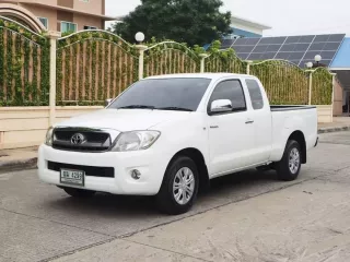 2010 Toyota Hilux Vigo 2.7 J รถกระบะ 