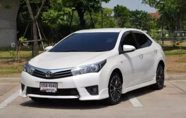 2015 Toyota Corolla Altis 1.6 E รถเก๋ง 4 ประตู 