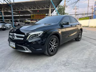 Mercedes-Benz GLA200 1.6 รถบ้านมือเดียว