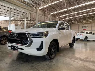 2022 Toyota Hilux Revo 2.4 Z-Edition Mid รถกระบะ ฟรีดาวน์ รับประกันคุณภาพรถ 1 ปี หรือ 20,000 กม*