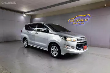 2017 TOYOTA INNOVA CRYSTA 2.8 G AT