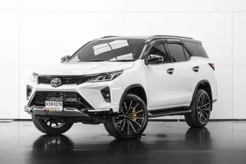 2021 Toyota Fortuner 2.4 Legender SUV ฟรีดาวน์