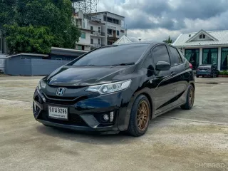 2015 Honda JAZZ 1.5 S i-VTEC รถเก๋ง 5 ประตู 