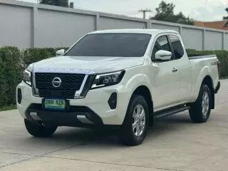 ขาย รถมือสอง 2021 Nissan NP 300 Navara 2.5 Calibre V รถกระบะ 