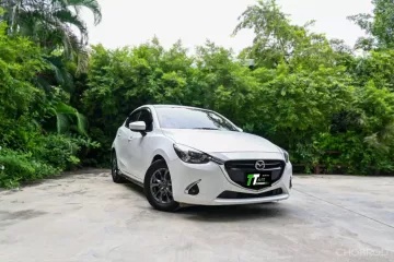 2017 Mazda 2 1.3 High Connect รถเก๋ง 5 ประตู ฟรีดาวน์ได้