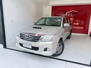 2012 Toyota Hilux Vigo 2.5 E รถกระบะ 