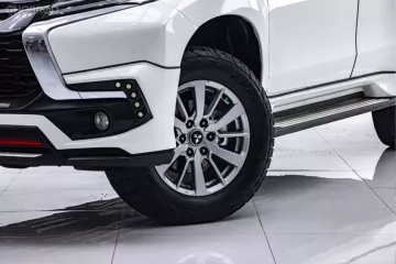 1B820 MITSUBISHI PAJERO 2.4 GT AT 2016